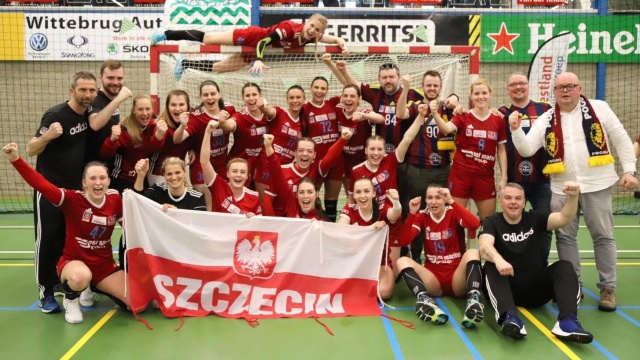 Piłkarki ręczne Pogoni od zwycięstwa rozpoczęły w niedzielę batalię o awans do finału Pucharu Challenge.