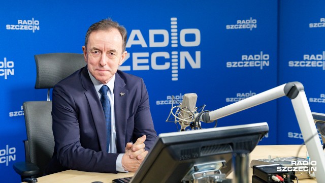 Platforma Obywatelska składa ofiarę, żeby poszerzyć bazę, a Koalicja Europejska ma szeroki charakter dalekosiężnego bardzo ciekawego planu politycznego - tak brak jedynki dla PO na liście w naszym okręgu oceniał senator PO Tomasz Grodzki.