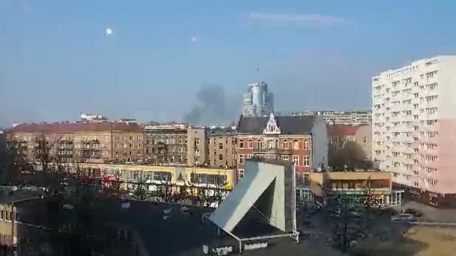 Przy ulicy Słowiczej w Szczecinie płonie ogrodowa altana.