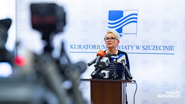 Z apelem do nauczycieli o zawieszenie strajku na czas zbliżających się egzaminów gimnazjalnych wystąpiła we wtorek Magdalena Zarębska-Kulesza, Zachodniopomorski Kurator Oświaty. Kurator powiedziała, że to ważny moment nie tylko dla uczniów, ale także dla dyrektorów i samych nauczycieli.