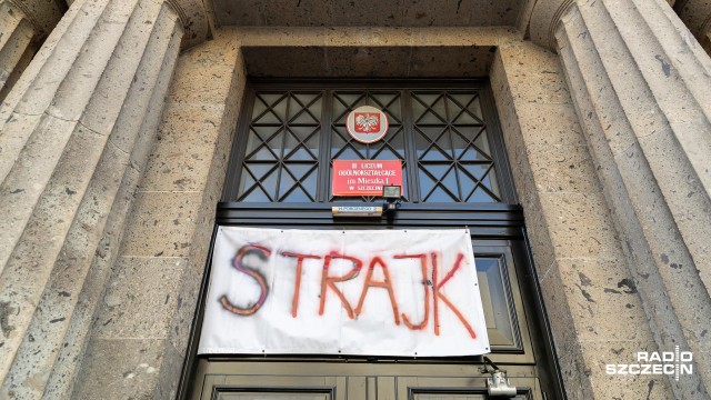 Ten strajk to sprawa polityczna - tak komentuje protest zorganizowany przez Związek Nauczycielstwa Polskiego Ireneusz Steć, były przewodniczący nauczycielskiej Solidarności 80 na Pomorzu Zachodnim.