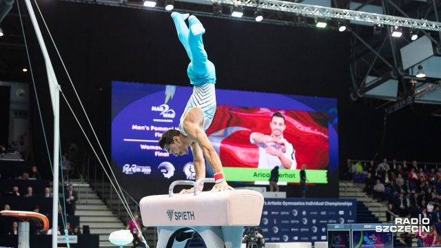 Reprezentanci Rosji dominują w Mistrzostwach Europy w gimnastyce sportowej kobiet i mężczyzn odbywających się w Szczecinie. W hali Netto Arena poznaliśmy w sobotę medalistów w pięciu konkurencjach indywidualnych.