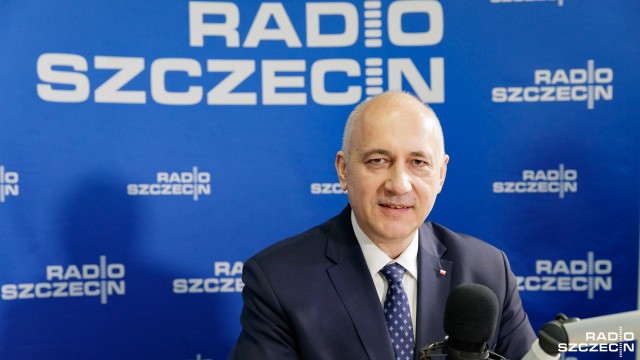Wiceprezes Prawa i Sprawiedliwości o terminie wprowadzenia w Polsce euro: - Na pierwszym miejscu musi być polski interes narodowy, a nie interes naszych sympatycznych niemieckich sąsiadów - mówił w Rozmowie pod krawatem Joachim Brudziński.