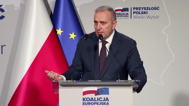 Liderzy Koalicji Europejskiej na konwencji wyborczej w Białymstoku zapowiedzieli program naprawy polskiej służby zdrowia. To jedna z pierwszych konkretnych propozycji programowych opozycyjnej koalicji przed wyborami do Parlamentu Europejskiego.