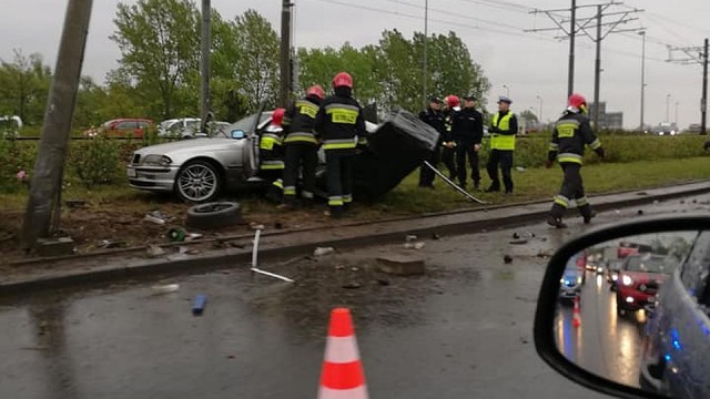 Wypadki w Szczecinie i regionie. Uwaga na śliskie drogi