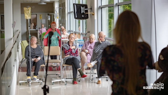 Lekarze śpiewają nie tylko dla pacjentów, ale także dla siebie, bo muzyka jest katalizatorem, który łagodzi relacje między ludźmi - mówi Jacek Rudnicki, współorganizator IX Przeglądu Lekarzy Śpiewających.