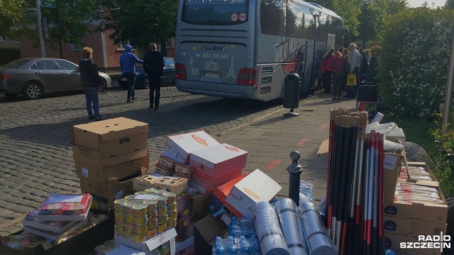 50 obrońców życia ze Szczecina wyjechało we wtorek rano na Marsz dla Życia w Rzymie. Manifestacja przejdzie ulicami Wiecznego Miasta w sobotę, ale uczestnicy tej pielgrzymki wcześniej zwiedzą stolicę Włoch, spotkają się z papieżem Franciszkiem i wezmą udział we Mszy św. przy grobie św. Jana Pawła II.