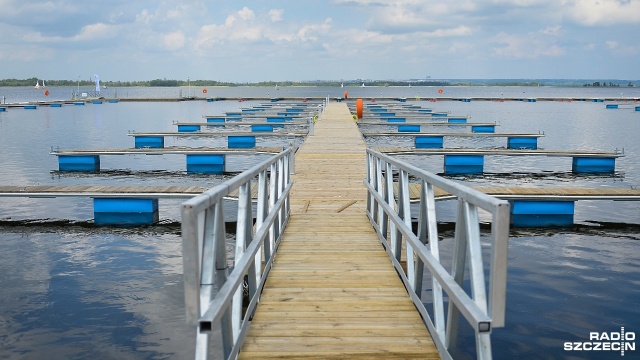 Nowe miejsce do cumowania powstało w Szczecinie. W sobotę odbyło się uroczyste otwarcie portu jachtowego - Marina Dąbie. Jest ona częścią planowanego od lat dużego hotelowo-apartamentowego kompleksu.