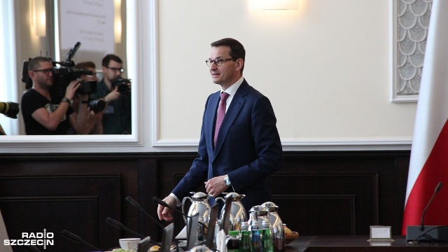 Premier wprowadził na terenie całego kraju stopień alarmowy BRAVO-CRP. Będzie obowiązywał do poniedziałku do godziny 16.