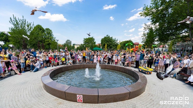 Nowe miejsce zabaw, spotkań i spacerów już dostępne dla odwiedzających. Park Wolności w szczecińskich Podjuchach został oficjalnie otwarty.