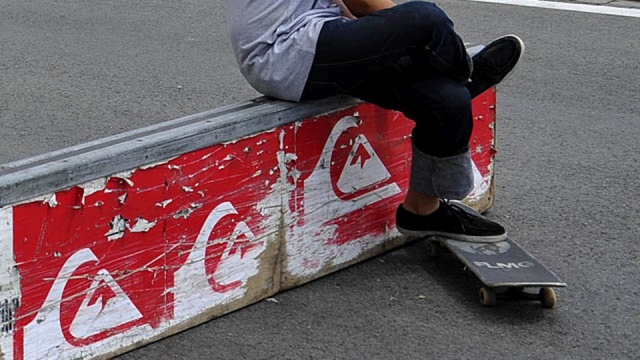 Fani deskorolek, bmx039ów, rolek czy longboardów spotkają się o godzinie 12 na skateparku w Przecławiu w gminie Kołbaskowo.
