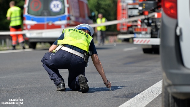 W miejscu karambolu na drodze S3 pod Szczecinem miał miejsce kolejny wypadek. Na pasie przeciwległym doszło tam do zderzenia dwóch samochodów osobowych.