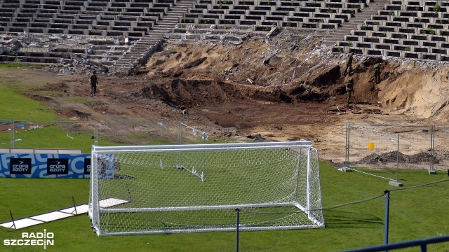 Saperzy usunęli kolejne niewybuchy z przebudowywanego stadionu