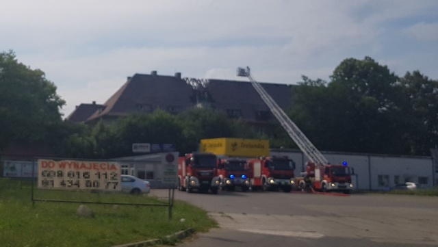 Pożar w hostelu Szwejk przy Ku Słońcu w Szczecinie. Został już opanowany.