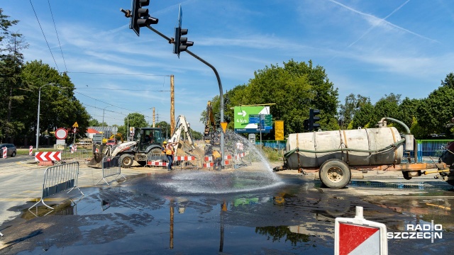 Ulica Zaleskiego łącząca między innymi ulicę Niemierzyńską z aleją Wojska Polskiego już przejezdna.