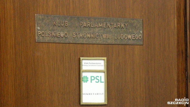 W sprawie formowania opozycyjnej koalicji Platforma Obywatelska czeka na decyzję Polskiego Stronnictwa Ludowego.