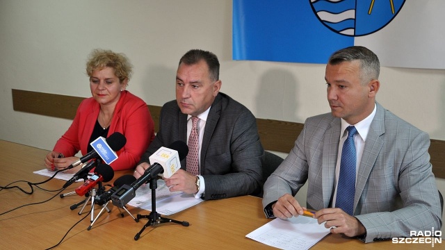 Politycy Prawa i Sprawiedliwości nie uczestniczą w pracach komisji rewizyjnej rady powiatu kołobrzeskiego. Ich zdaniem, komisja działa fikcyjnie i nie prowadzi rzeczowej kontroli starosty kołobrzeskiego.