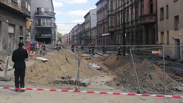W wybuchu gazu w Bytomiu zginęła kobieta i dwie dziewczynki w wieku 6 i 7 lat. Trzy osoby doznały drobnych obrażeń. Jedna osoba została poważnie poparzona.