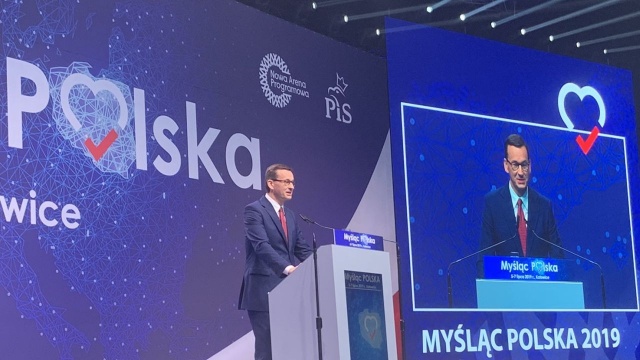Premier Mateusz Morawiecki zapewnił, że poszkodowani w wybuchu gazu w kamienicy w Bytomiu otrzymają pomoc.
