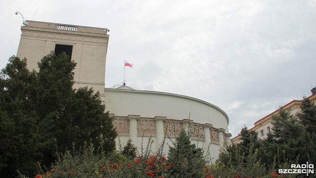 Sejm ma się w środę zająć rządowym projektem ustawy o świadczeniu uzupełniającym dla osób niezdolnych do samodzielnej egzystencji.