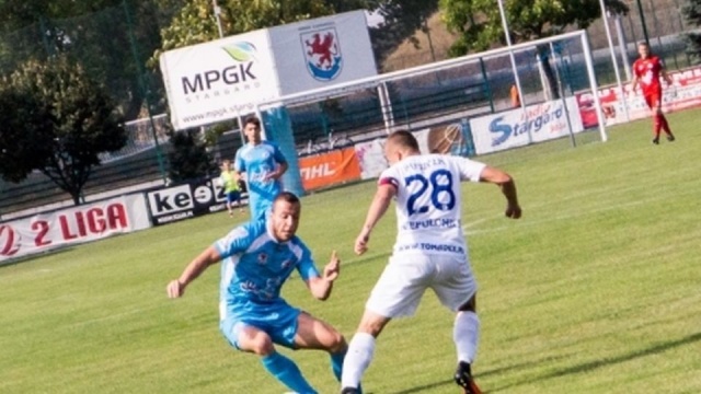 Wojciech Fadecki wrócił do Błękitnych Stargard. Pomocnik po rocznym pobycie w Warcie Poznań ponownie został piłkarzem biało-niebieskich.