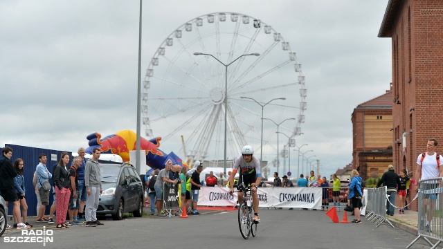 Pierwsze wygrodzenia ulic związane z niedzielnym szczecińskim triathlonem pojawiły się już w piątek. W niedzielę wyłączono z ruchu ogólnego, między innymi ulice: Św. Floriana, Władysława IV, Zbożową i Tadeusza Apolinarego Wendy.