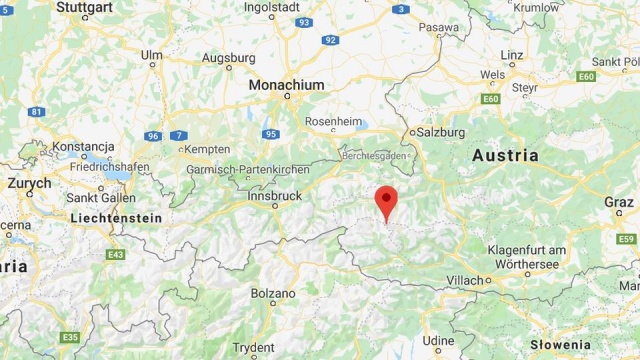Czworo polskich alpinistów zostało porażonych piorunem w rejonie najwyższego szczytu Austrii Grossglockner. Ranni spędzili noc w schronisku.