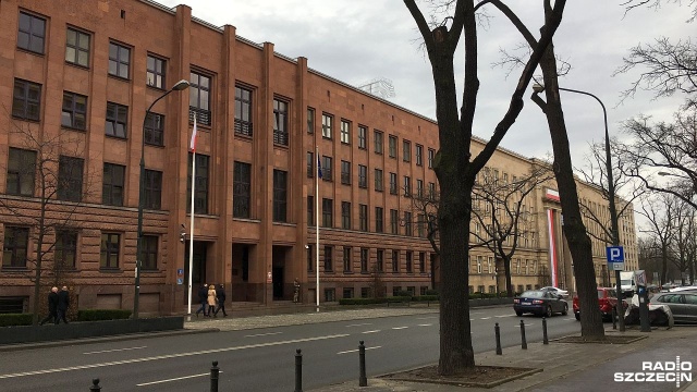 Polska uważnie przygląda się propozycji Wielkiej Brytanii utworzenia misji wojskowej w Cieśninie Ormuz - poinformowało na Twitterze Ministerstwo Spraw Zagranicznych.