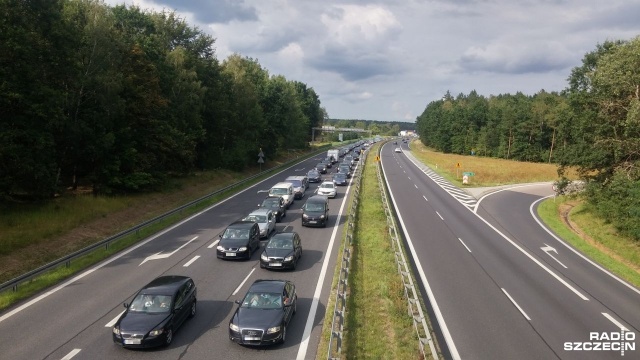 Cały dzień relacjonowaliśmy sytuację na drogach regionu. Tradycyjnie na trasie nad morze i znad morza tworzyły się korki.