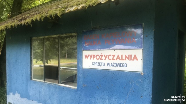 Chodzi o kompleks, który jeszcze kilkanaście lat temu był wiodącym kąpieliskiem w regionie Połczyna-Zdroju w województwie zachodniopomorskim.