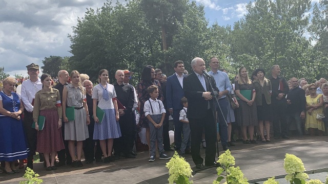 Prezes PiS na pikniku rodzinnym w Stalowej Woli apelował o poparcie dla jego partii w wyborach parlamentarnych.