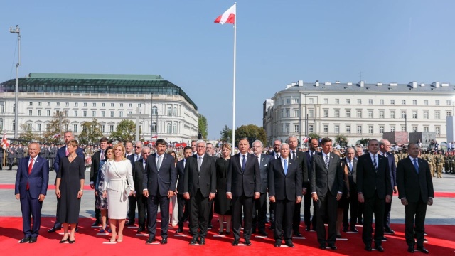 Polskie obchody 80. rocznicy wybuchu II Wojny Światowej zostały w niedzielę odnotowane przez wszystkie większe skandynawskie media. Zauważono przemówienia prezydentów Polski i Niemiec, nie zabrakło jednak i przekazów politycznych.