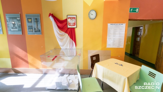 O północy mija termin rejestracji list kandydatów na posłów i kandydatów na senatorów w okręgowych komisjach wyborczych.