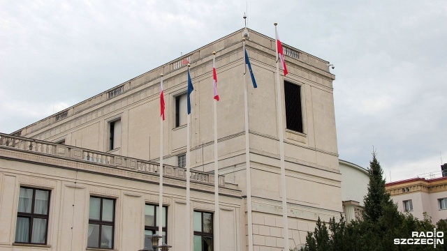 Rozpoczęło się 86. posiedzenie Sejmu. Decyzją prezydium izby, obrady skończą się w środę i będą kontynuowane dopiero po wyborach - 15 i 16 października.