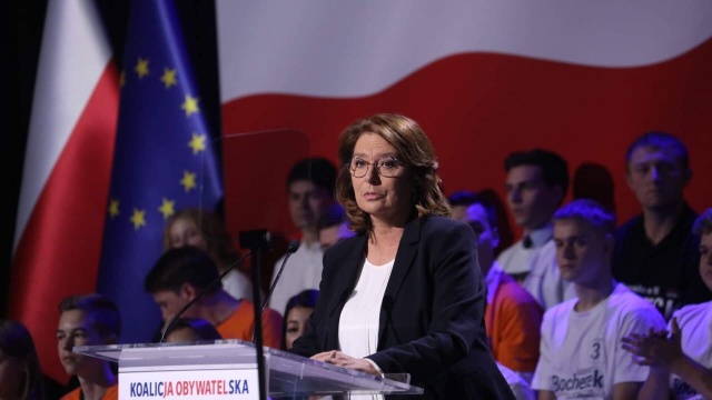 Pomoc socjalna musi być nie tylko utrzymana, ale i rozszerzona - powiedziała w Sosnowcu Małgorzata Kidawa-Błońska, przedstawiana przez Koalicję Obywatelską jako kandydatka na premiera.