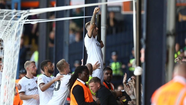 Kamil Grosicki strzelił gola, a jego Hull City wygrało na wyjeździe z Luton 3:0 (0:0) w meczu 8. kolejki angielskiej Championship.