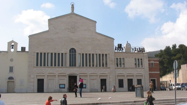 We Włoszech, w San Giovanni Rotondo, zakończyły się dziewięciodniowe obchody 51. rocznicy śmierci Ojca Pio.