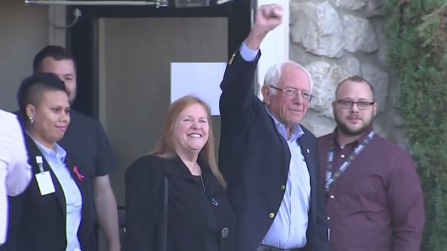 Kandydat demokratów w amerykańskich prawyborach prezydenckich, Bernie Sanders wyszedł ze szpitala, do którego trafił kilka dni temu. Jego sztab poinformował, że przeszedł zawał serca. Dalsze losy jego kampanii są niejasne choć on sam zapowiada powrót do pracy.
