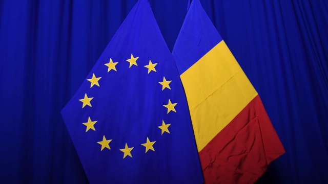W Rumunii w głosowaniu nad wotum nieufności upadł lewicowy rząd. Za wnioskiem przeciwko rządowi głosowało 238 z 465 parlamentarzystów.