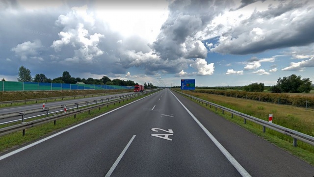 Autostrada Wielkopolska musi zwrócić niedozwoloną pomoc publiczną - uznał Sąd Unii Europejskiej w Luksemburgu. Oddalił tym samym skargę przedsiębiorstwa na decyzję Komisji, która nakazała mu zwrócić Polsce prawie 895 milionów złotych plus odsetki.