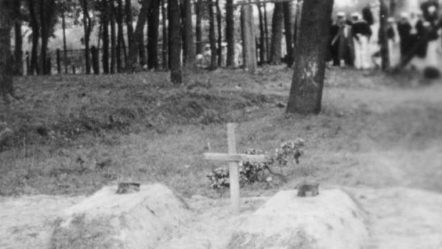 Kolejne, ósme szczątki znaleźli archeolodzy na Westerplatte. Najprawdopodobniej to szczątki żołnierza polskiego poległego w Wartowni nr 5.