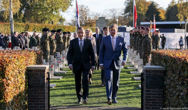 Holandia: Prezydent Duda oddał hołd gen. Maczkowi i jego żołnierzom