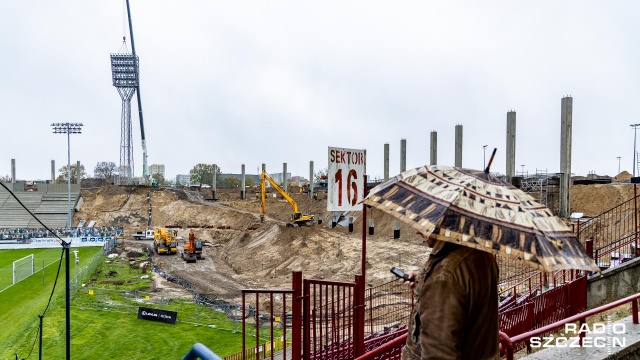 Jupitery ze stadionu Pogoni powoli znikają z panoramy Szczecina.