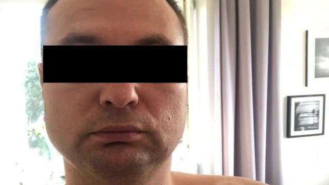 Rozkochiwał w sobie kobiety, wykorzystywał finansowo a następnie mordował. Prokuratura Okręgowa w Szczecinie postawiła dziś zarzut zabójstwa z motywów zasługujących na szczególne potępienie Mariuszowi G. z Kołobrzegu.