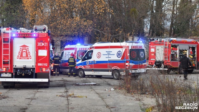 Nie udało się uratować chłopców, którzy we wtorek wpadli do basenu przeciwpożarowego. 11 i 14-latek nie żyją.