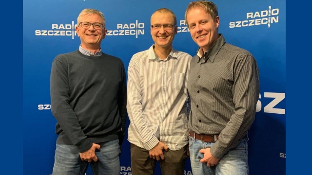 Nie ma się czego wstydzić, wystarczy się badać i to nie tylko w listopadzie - apelowali do mężczyzn goście audycji Radio Szczecin na Wieczór. Rozmawiali o nowotworach jąder, które dotykają coraz młodszych pacjentów.
