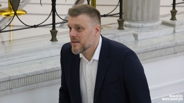 Lewica wystawi jednego kandydata w wyborach prezydenckich. W Warszawie rozpoczął się dwudniowy kongres Lewicy Razem.