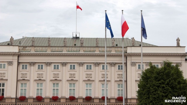 Ofiary terroru komunistycznego po latach odzyskają swą tożsamość. W Pałacu Prezydenckim odbędzie się we wtorek uroczystość wręczenia not identyfikacyjnych rodzinom osób, które zginęły z rąk funkcjonariuszy bezpieki.