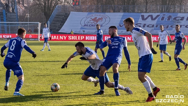 Ekipa trenera Adama Topolskiego przegrała w czwartek na swoim stadionie ze Stalą Mielec 1:2 w 18 finału. Do przerwy był remis 1:1.