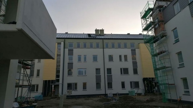 TBS Prawobrzeże kończy realizację inwestycji, na którą czeka około 200 najemców. Przy ulicy Fregaty powstaje sześć bloków mieszkalnych. Roboty budowlane każdego z nich są bardzo zaawansowane.